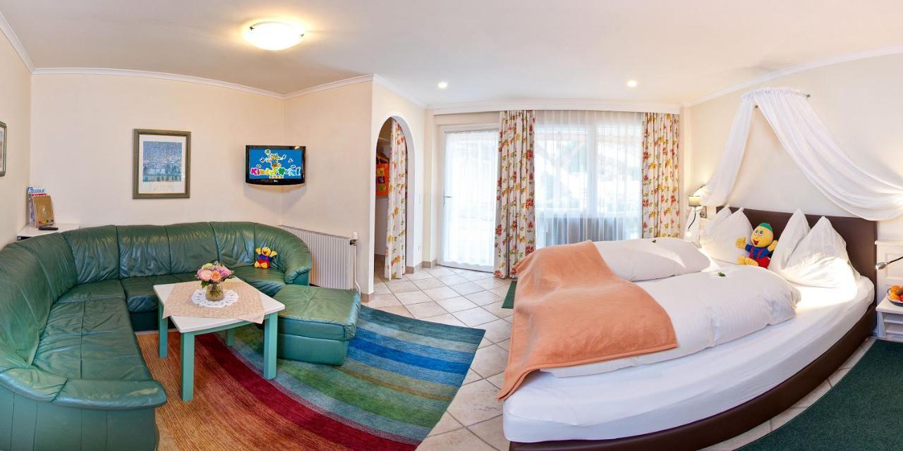Smileys Kinderhotel Trebesing Bagian luar foto