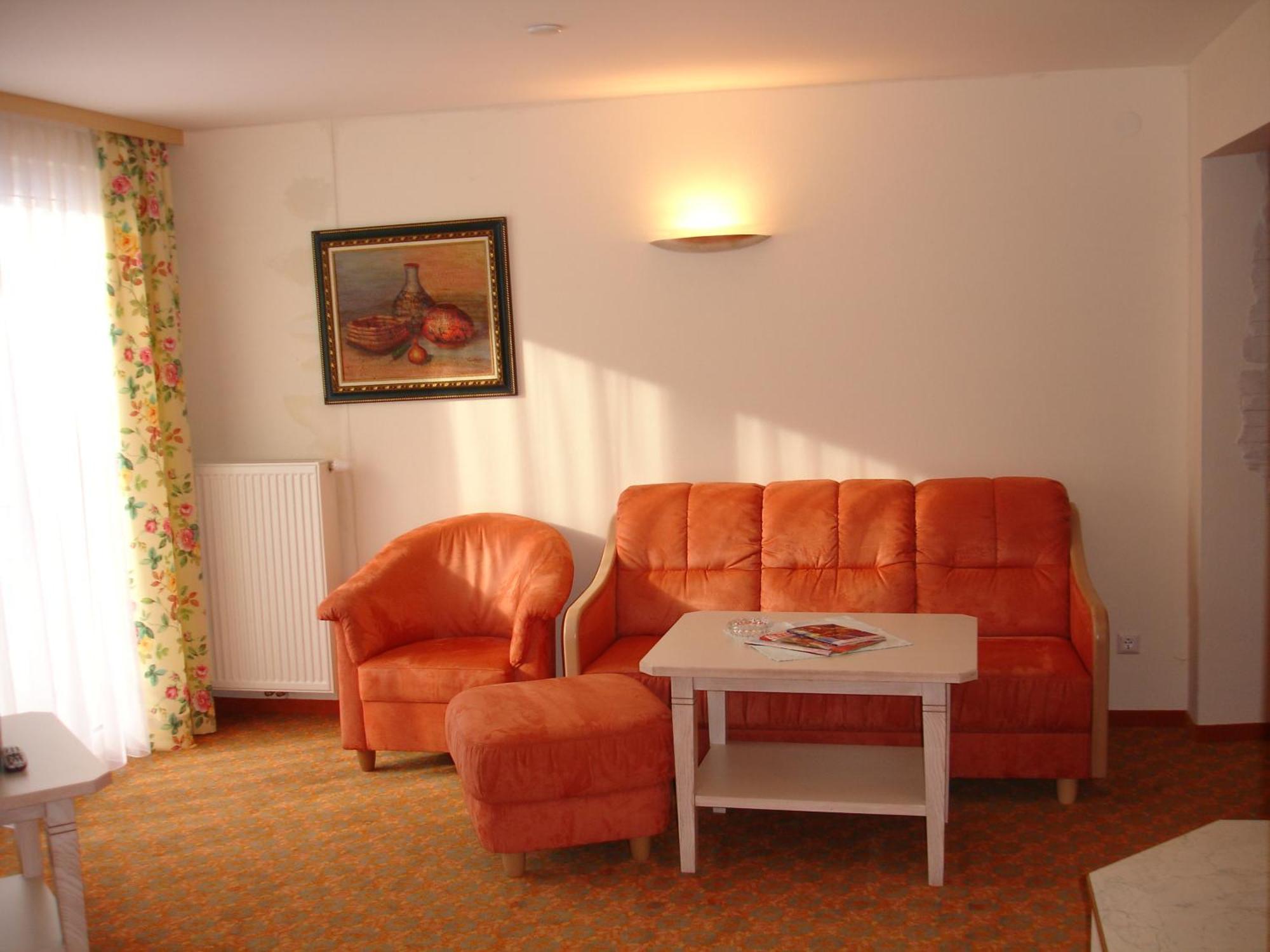 Smileys Kinderhotel Trebesing Bagian luar foto