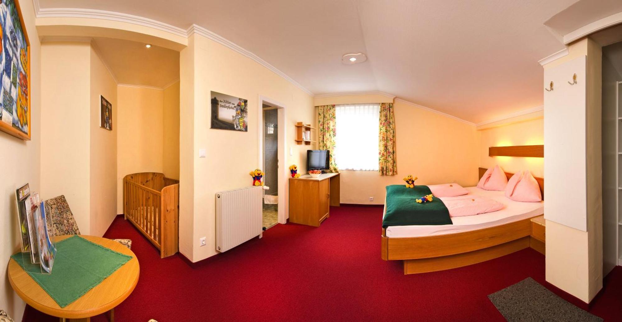 Smileys Kinderhotel Trebesing Bagian luar foto