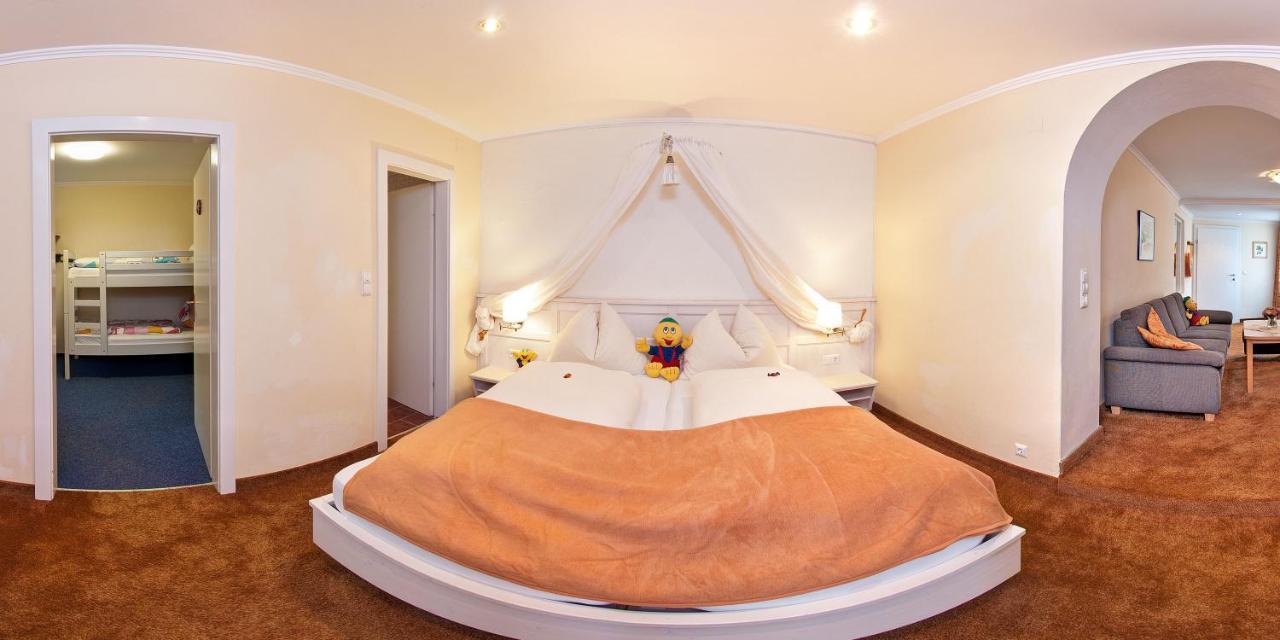 Smileys Kinderhotel Trebesing Bagian luar foto